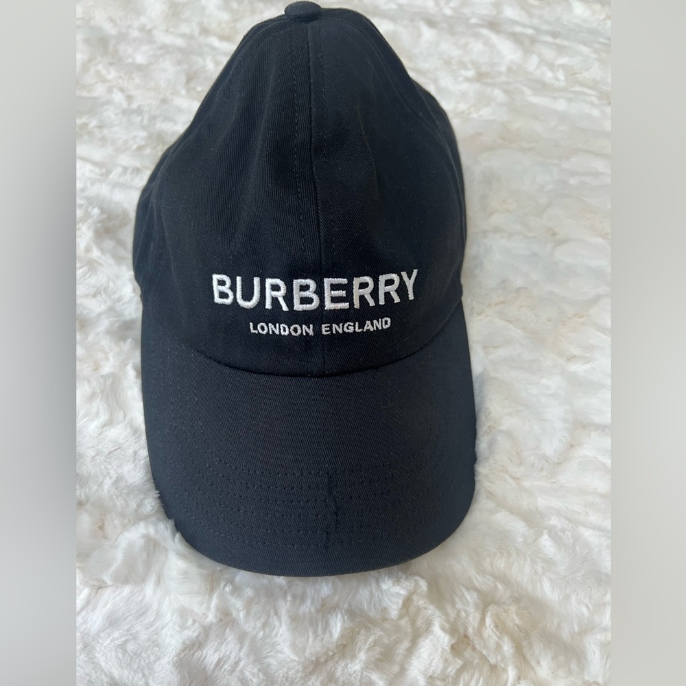 Burberry Baseball Hat Medium